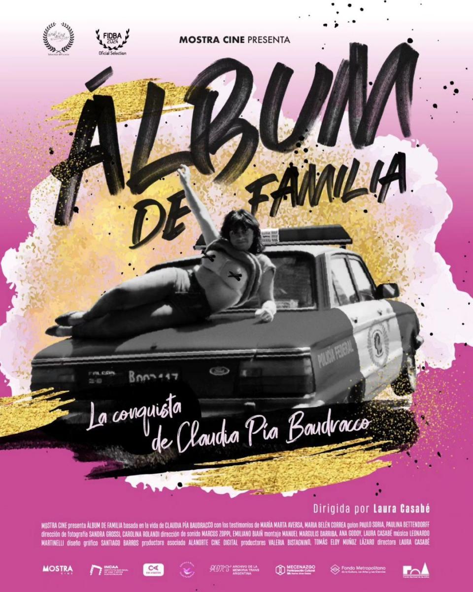 album_de_familia-522847754-large La dictadura en Argentina terminó en 1983, pero para las personas trans siguió por más de una década.